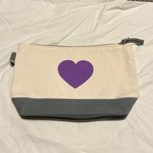 Canvas Cream/gray with Purple Heart cosmetic bag with zip closure